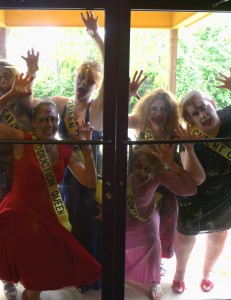 creative noggin - zombie prom queens
